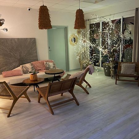 Cit'Hotel Des 2 Golfs Leucate Eksteriør billede