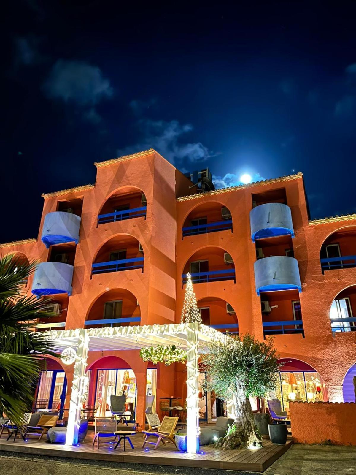 Cit'Hotel Des 2 Golfs Leucate Eksteriør billede
